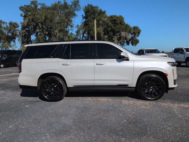 Used 2024 Cadillac Escalade Sport Platinum w/ LPO, ONYX Package AWD/4WD image 4