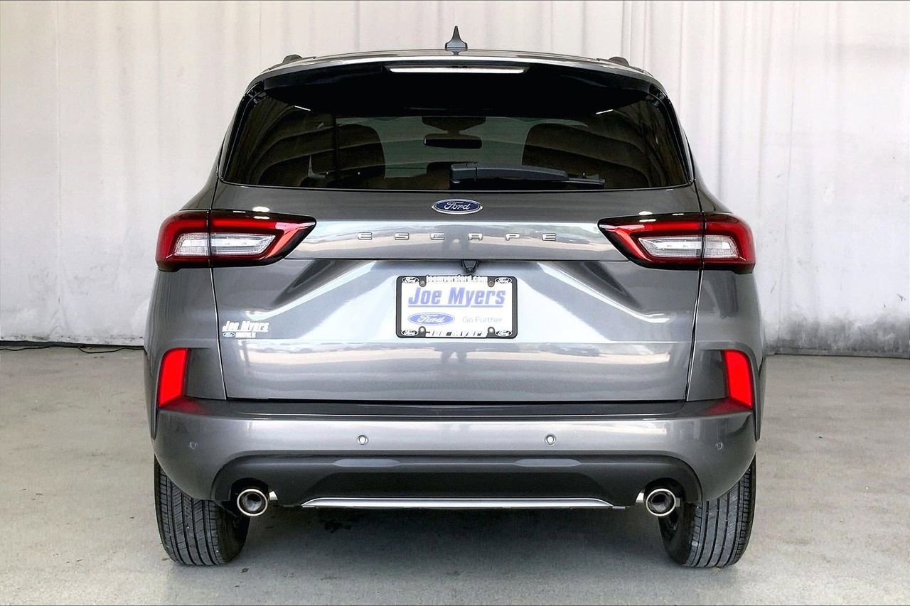 Certified 2023 Ford Escape ST-Line w/ Tech Pack #1 FWD image 3