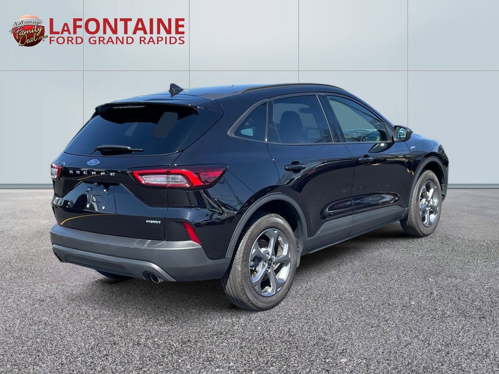 Certified 2025 Ford Escape ST-Line image 7
