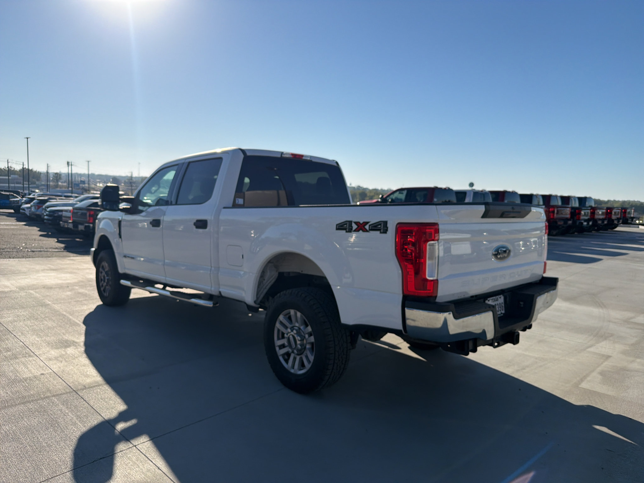 Certified 2017 Ford F250 XLT AWD/4WD image 3