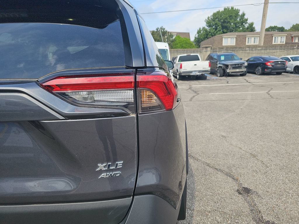 Used 2024 Toyota RAV4 XLE w/ Weather Package AWD/4WD image 34