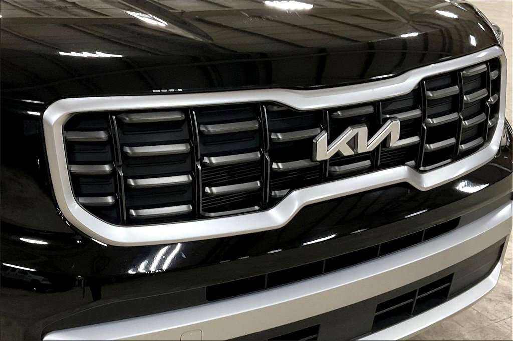Used 2025 Kia Telluride S image 30