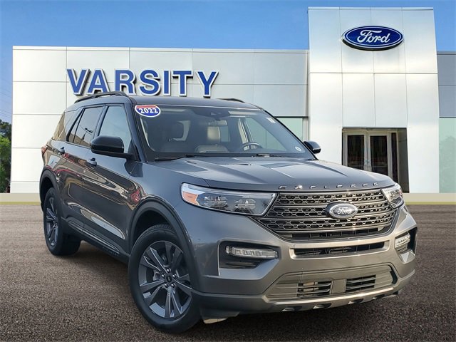 Certified 2022 Ford Explorer XLT w/ Equipment Group 202A image 4