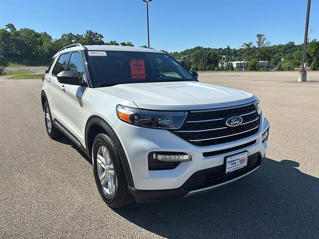 Certified 2023 Ford Explorer XLT w/ Equipment Group 202A AWD/4WD image 6