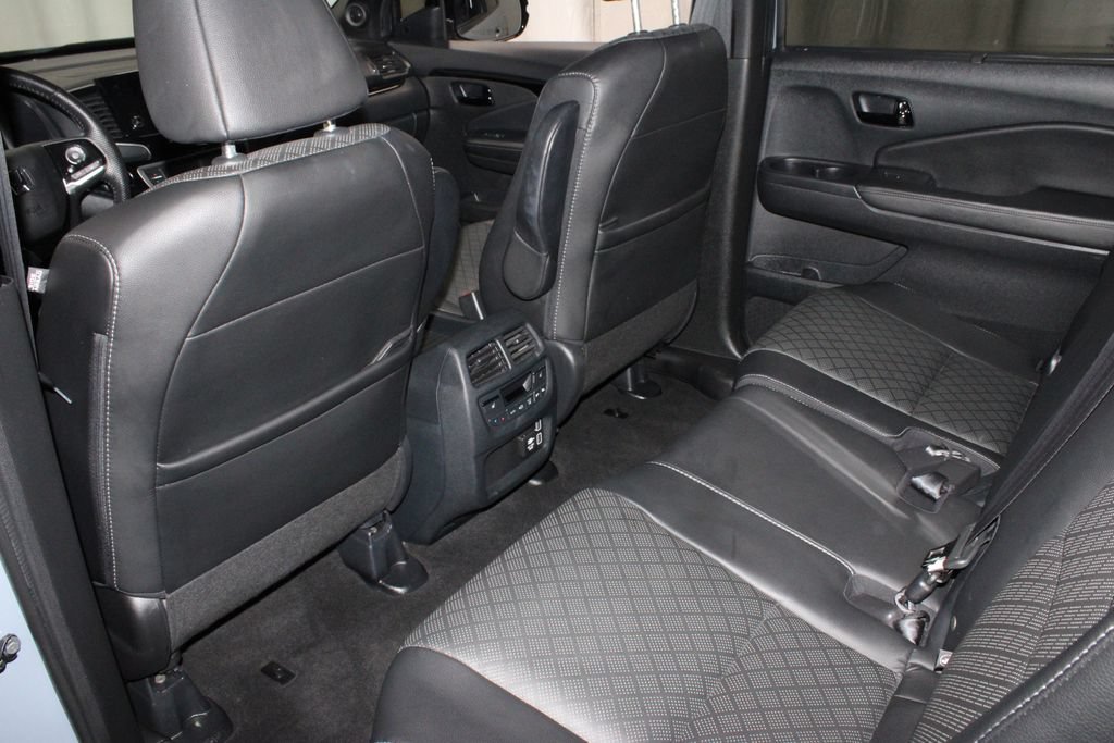 Used 2023 Honda Passport Elite image 21