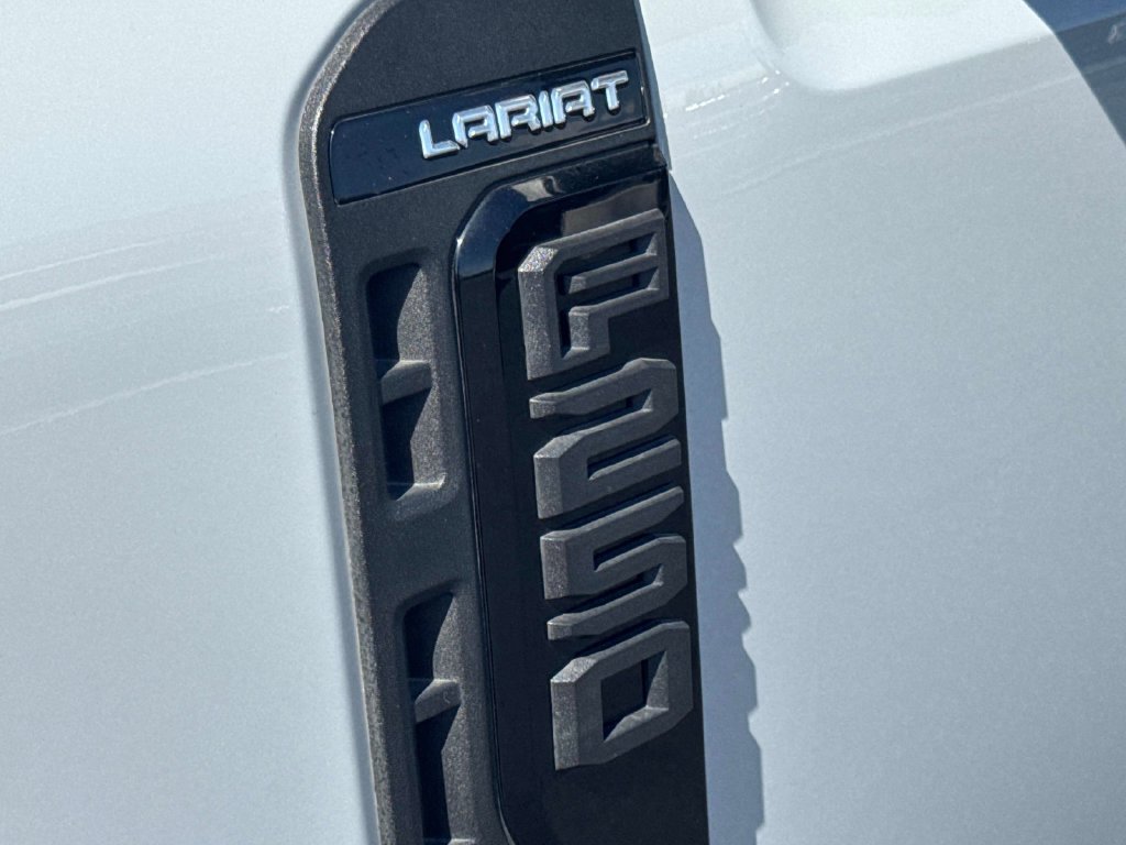 Certified 2025 Ford F250 Lariat w/ Lariat Ultimate Package AWD/4WD image 9