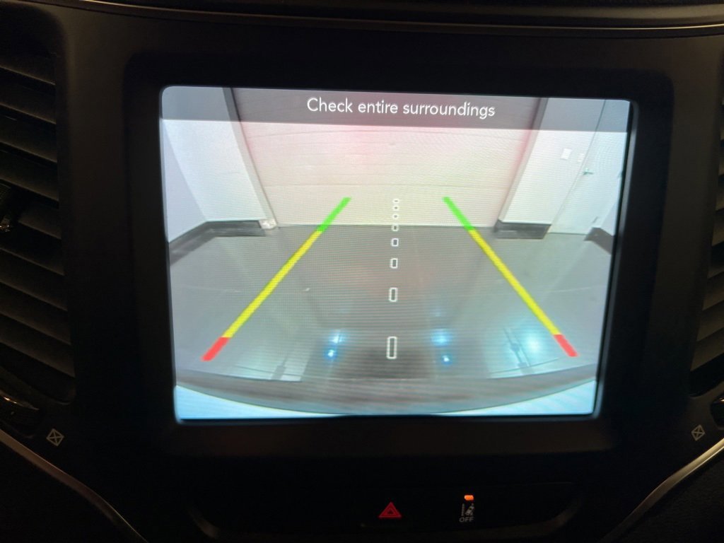 Used 2022 Jeep Cherokee Latitude Lux image 13