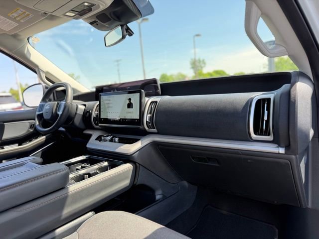 Certified 2025 Ford Expedition Max Active AWD/4WD image 22