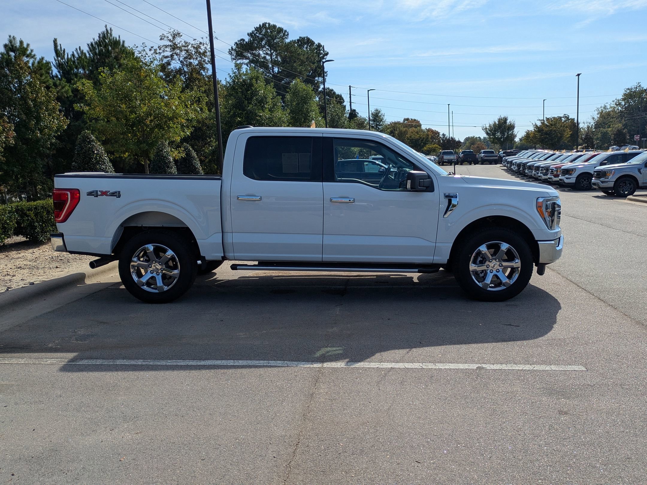 Certified 2022 Ford F150 XLT w/ Equipment Group 302A High image 9
