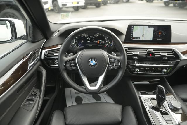 Used 2017 BMW 540i image 22