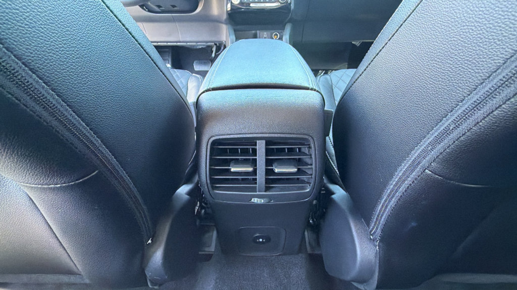 Certified 2024 Ford Escape Platinum w/ Premium Technology Package AWD/4WD image 25