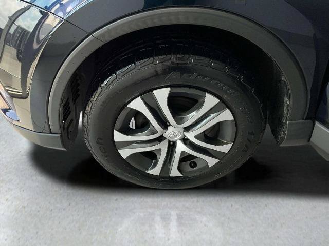 Used 2018 Toyota RAV4 LE w/ All Weather Liner Package AWD/4WD image 28
