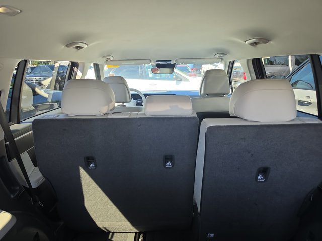 Used 2026 Hyundai Santa Fe SEL FWD image 9