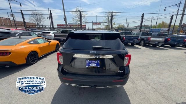 Certified 2023 Ford Explorer XLT w/ Equipment Group 202A AWD/4WD image 3