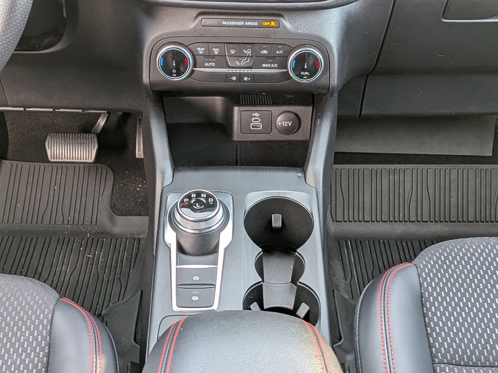 Certified 2025 Ford Escape ST-Line w/ Equipment Group 301A image 19