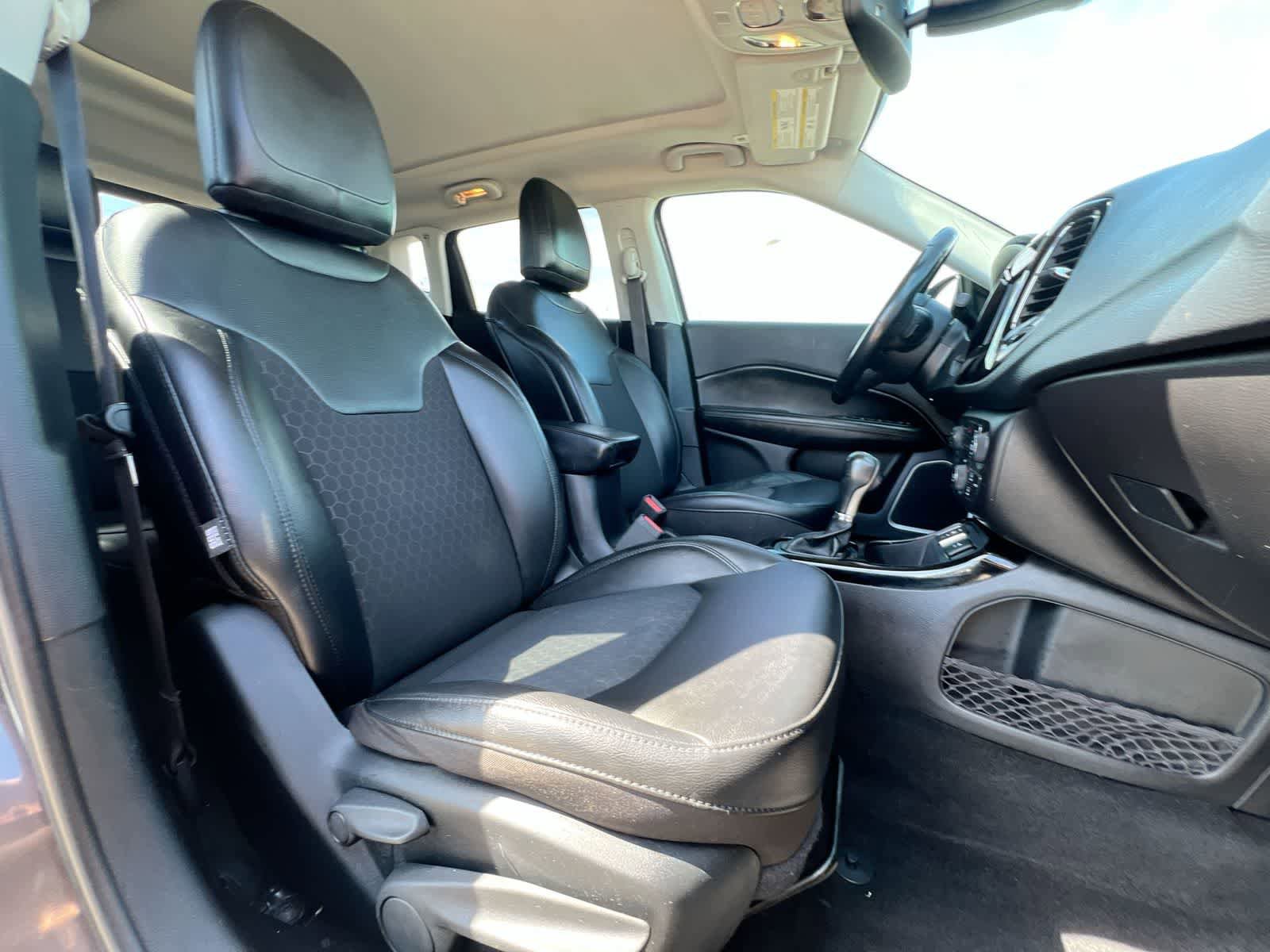 Used 2019 Jeep Compass Latitude FWD image 21