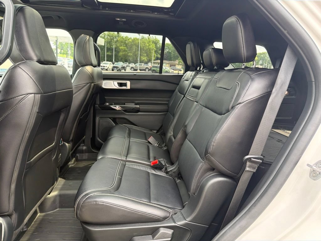 Certified 2023 Ford Explorer ST w/ Technology Package AWD/4WD image 14