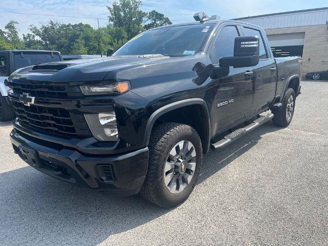 Used 2024 Chevrolet Silverado 2500 Custom w/ Custom Value Package AWD/4WD image 3