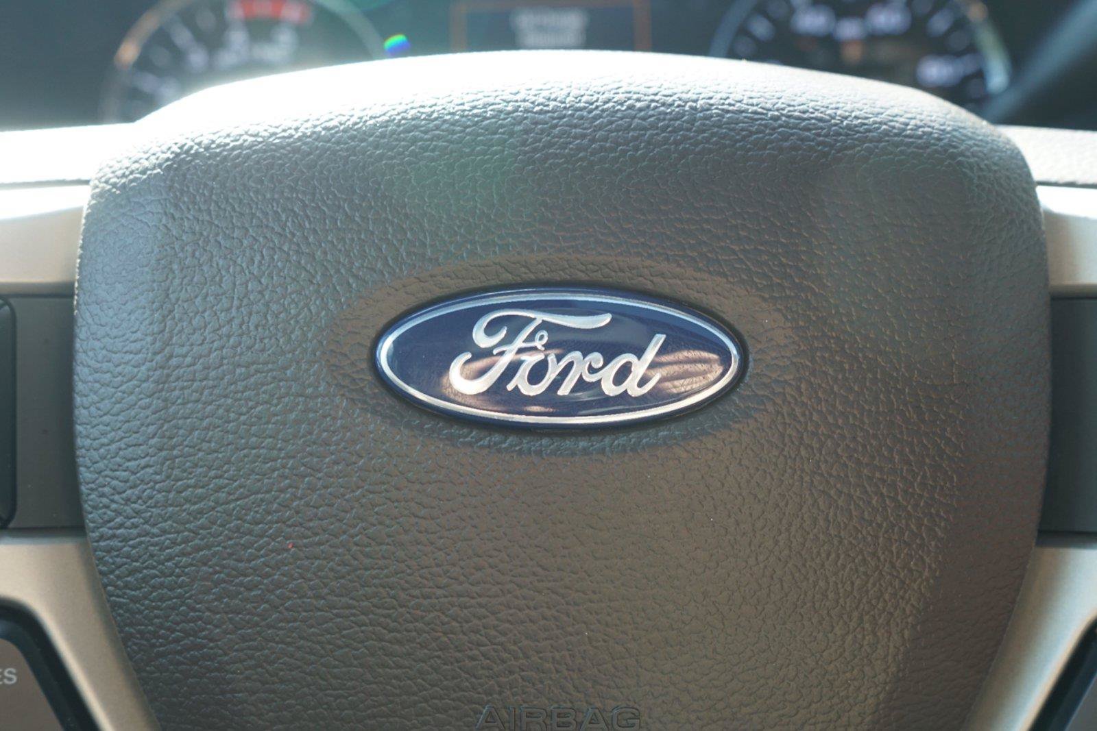 Certified 2022 Ford F250 King Ranch w/ King Ranch Ultimate Package AWD/4WD image 14