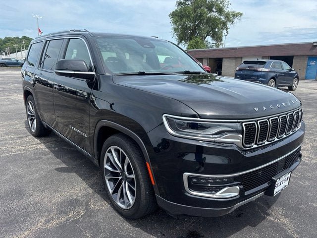 Used 2022 Jeep Wagoneer Series III w/ Premium Group I AWD/4WD image 5