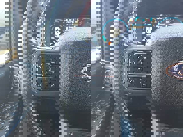 Certified 2022 Ford F150 Lariat w/ Equipment Group 502A High image 19