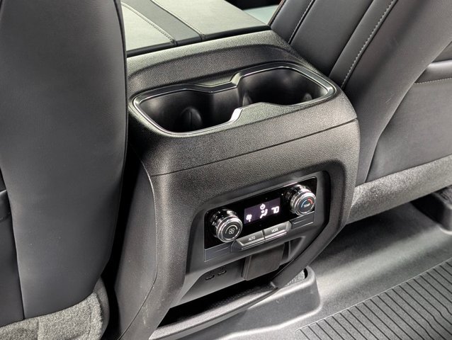 Used 2025 GMC Acadia AT4 AWD/4WD image 15