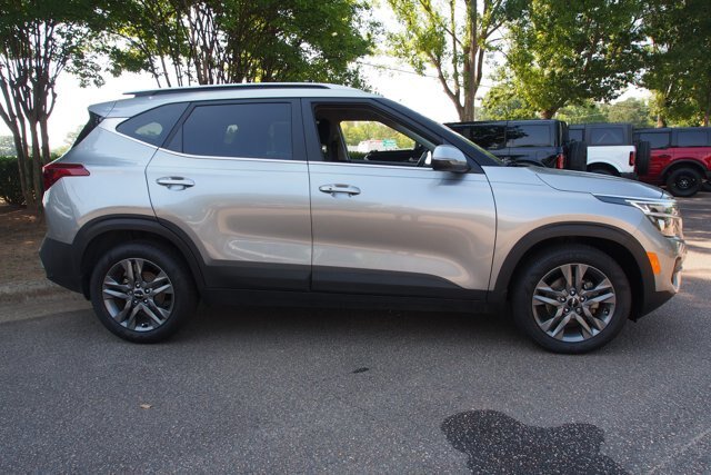 Used 2023 Kia Seltos S FWD image 8