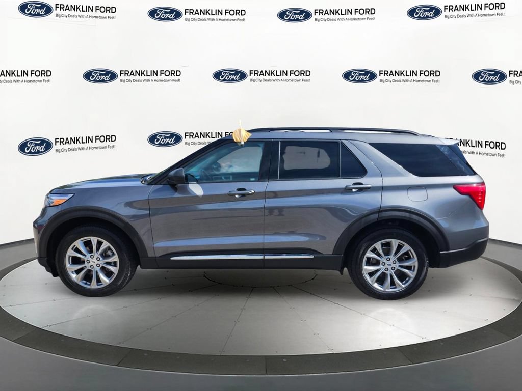 Certified 2023 Ford Explorer XLT w/ Equipment Group 202A AWD/4WD image 2