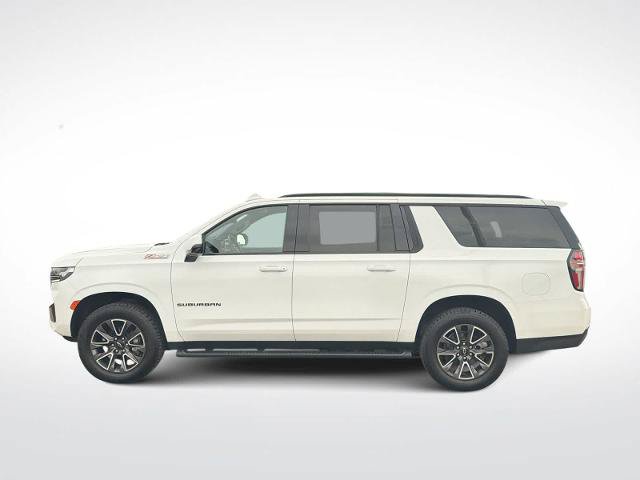 Used 2022 Chevrolet Suburban Z71 w/ Luxury Package AWD/4WD image 5