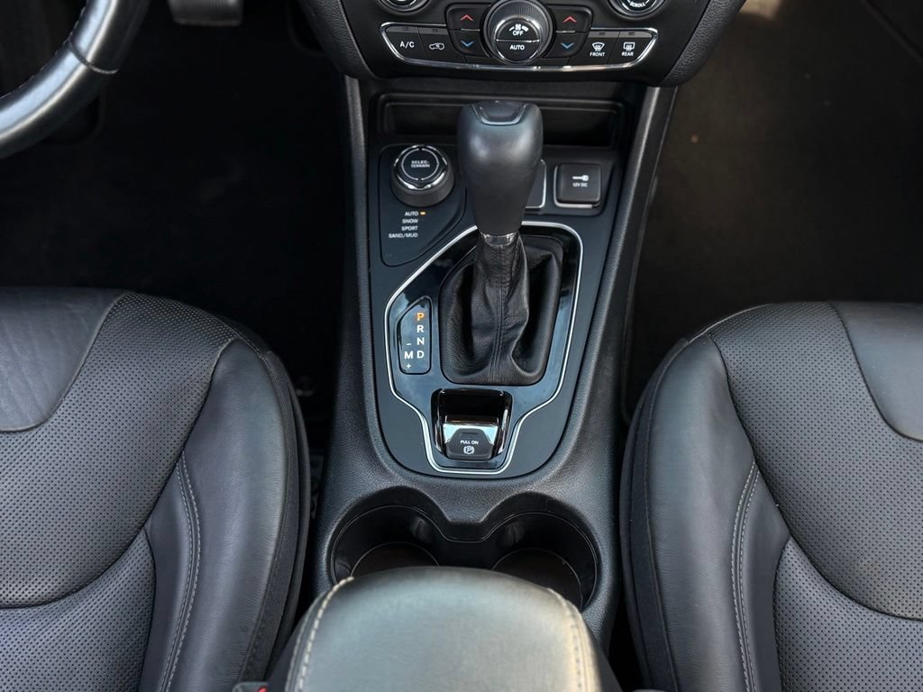 Used 2020 Jeep Cherokee Limited AWD/4WD image 22