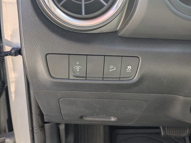 Used 2022 Hyundai Kona SEL image 12