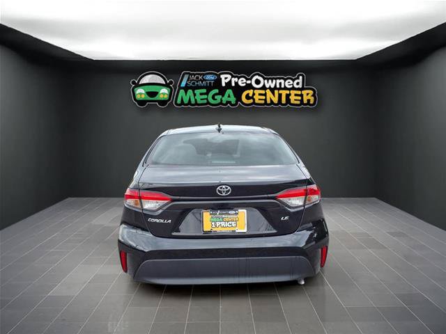 Used 2025 Toyota Corolla LE FWD image 21