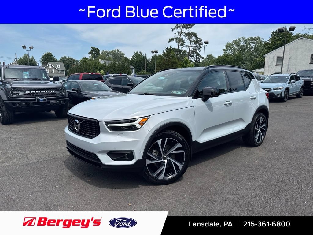Used 2020 Volvo XC40 T5 R-Design w/ Protection Package AWD/4WD image 1