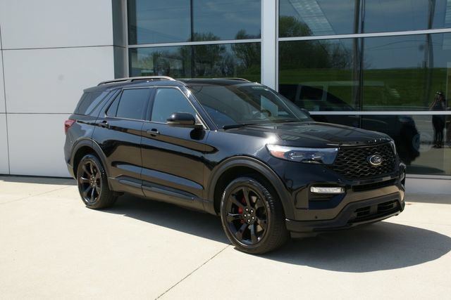 Certified 2023 Ford Explorer ST w/ Equipment Group 401A AWD/4WD image 7