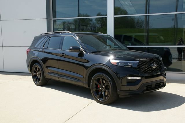 Certified 2023 Ford Explorer ST w/ Equipment Group 401A AWD/4WD image 7