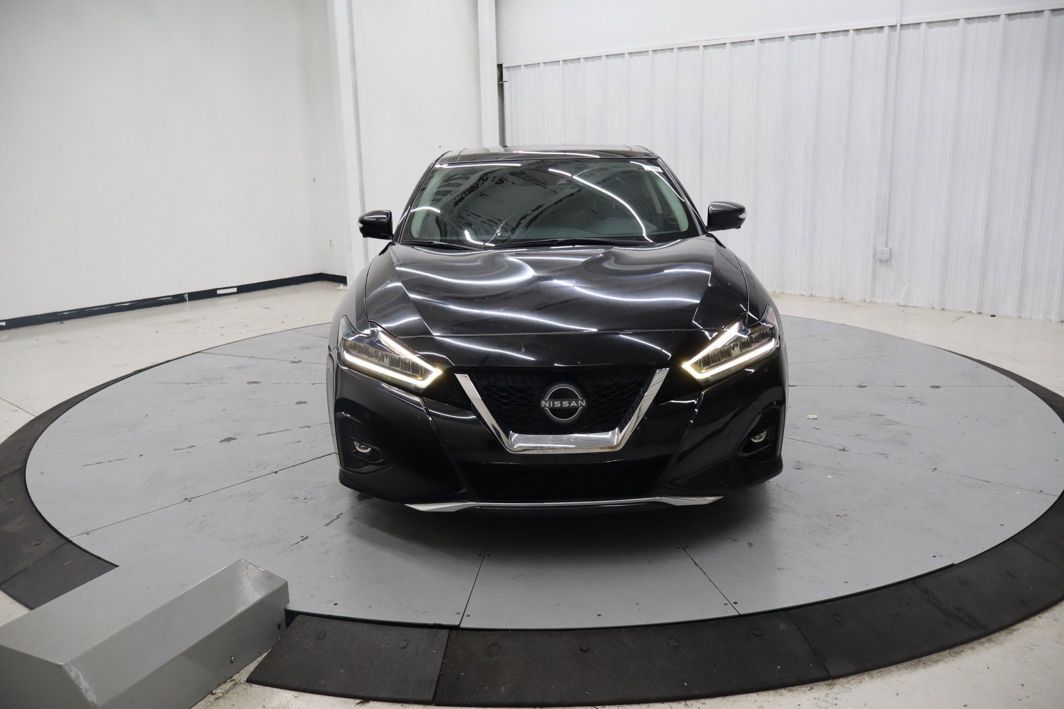 Used 2023 Nissan Maxima Platinum w/ Sport Mat Group image 8