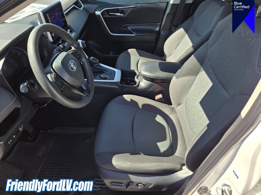 Used 2024 Toyota RAV4 XLE AWD/4WD image 11