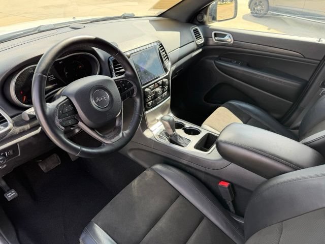 Used 2020 Jeep Grand Cherokee Altitude RWD image 9