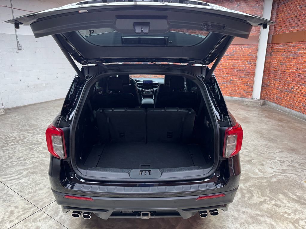 Certified 2022 Ford Explorer ST w/ ST Street Pack AWD/4WD image 30