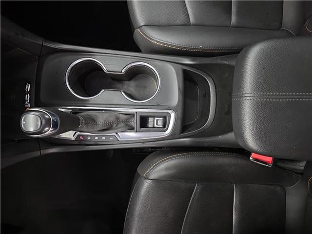 Used 2018 Chevrolet Equinox Premier image 10