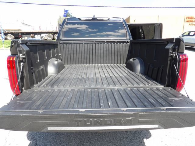 Used 2022 Toyota Tundra SR5 w/ SR5 Convenience Package AWD/4WD image 13