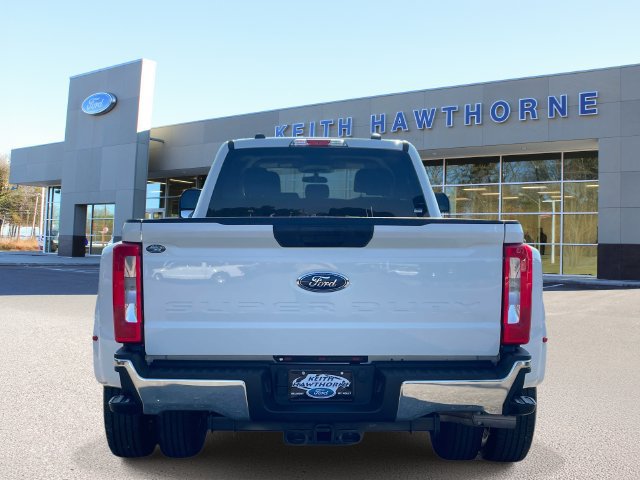 Certified 2026 Ford F350 XLT AWD/4WD image 5