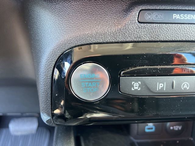 Certified 2023 Ford Escape Platinum AWD/4WD image 30