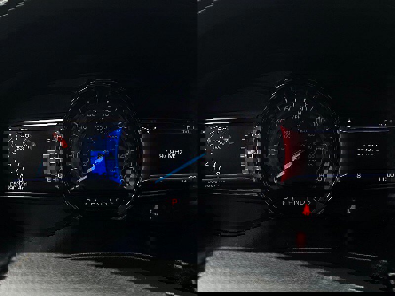 Certified 2018 Ford Explorer XLT w/ Equipment Group 202A image 17