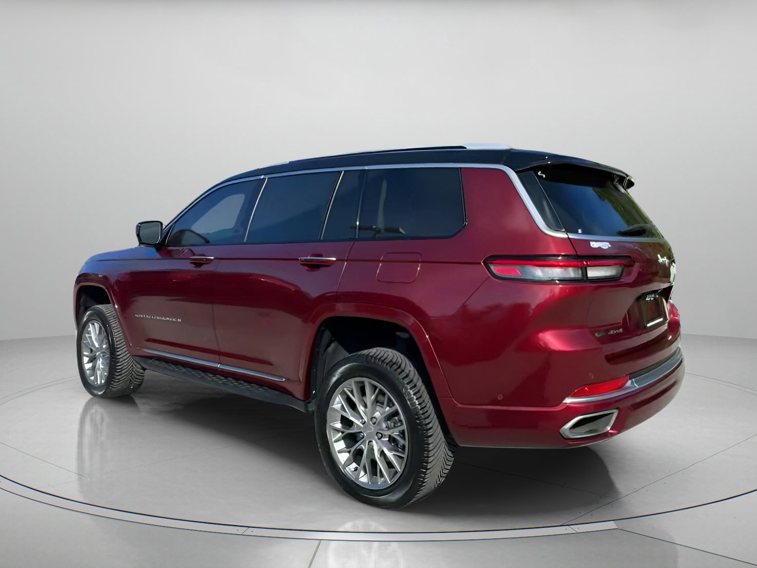 Used 2022 Jeep Grand Cherokee L Summit w/ Advanced Protech Group IV image 12