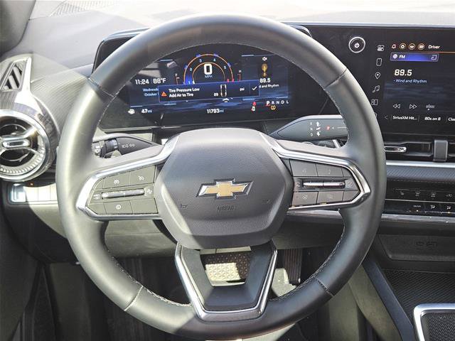 Used 2026 Chevrolet Equinox LT FWD image 23
