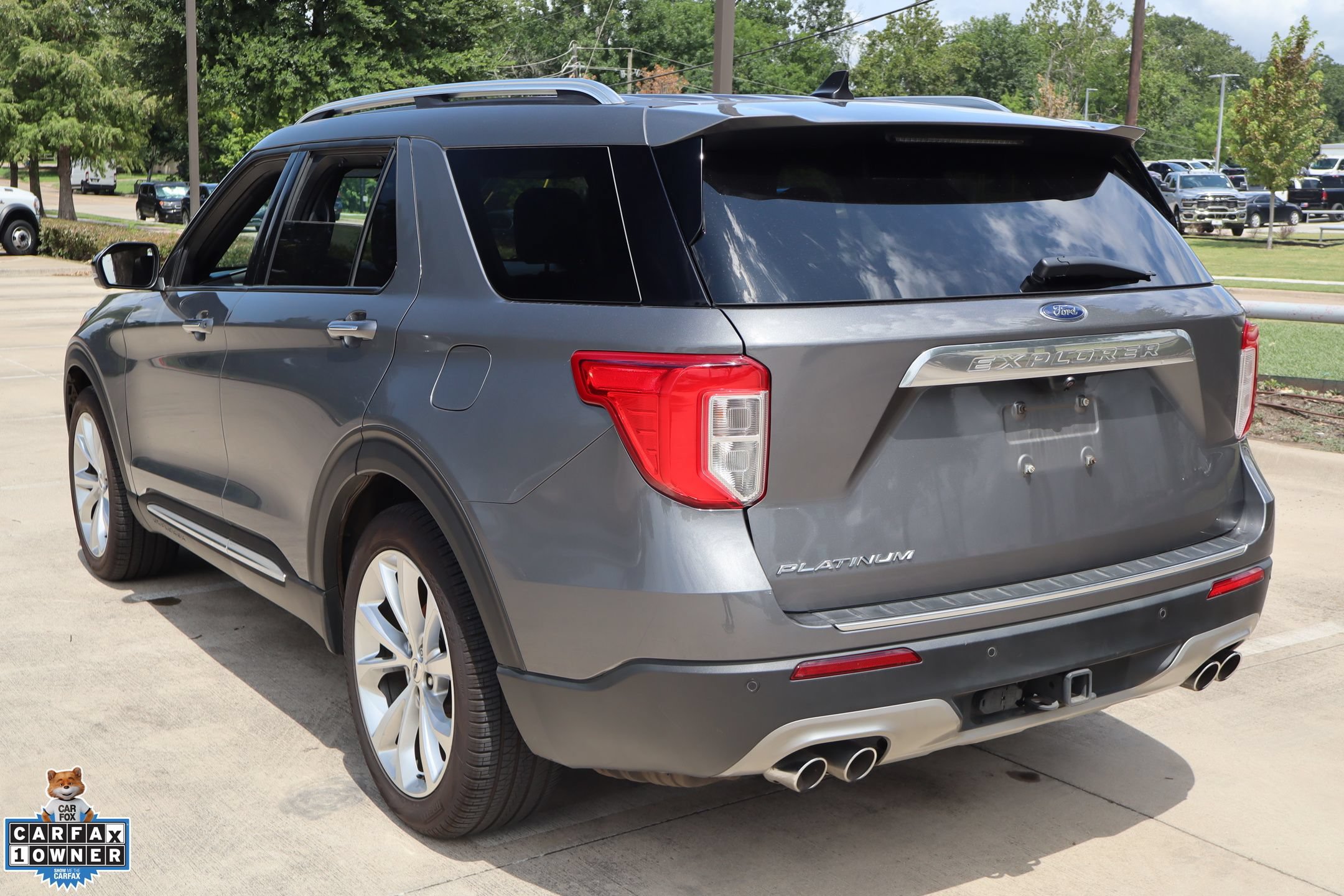 Certified 2022 Ford Explorer Platinum w/ Equipment Group 601A RWD image 6