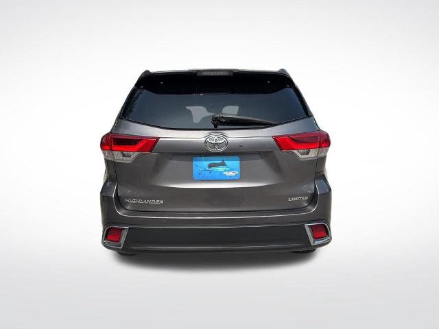 Used 2018 Toyota Highlander Limited Platinum FWD image 7