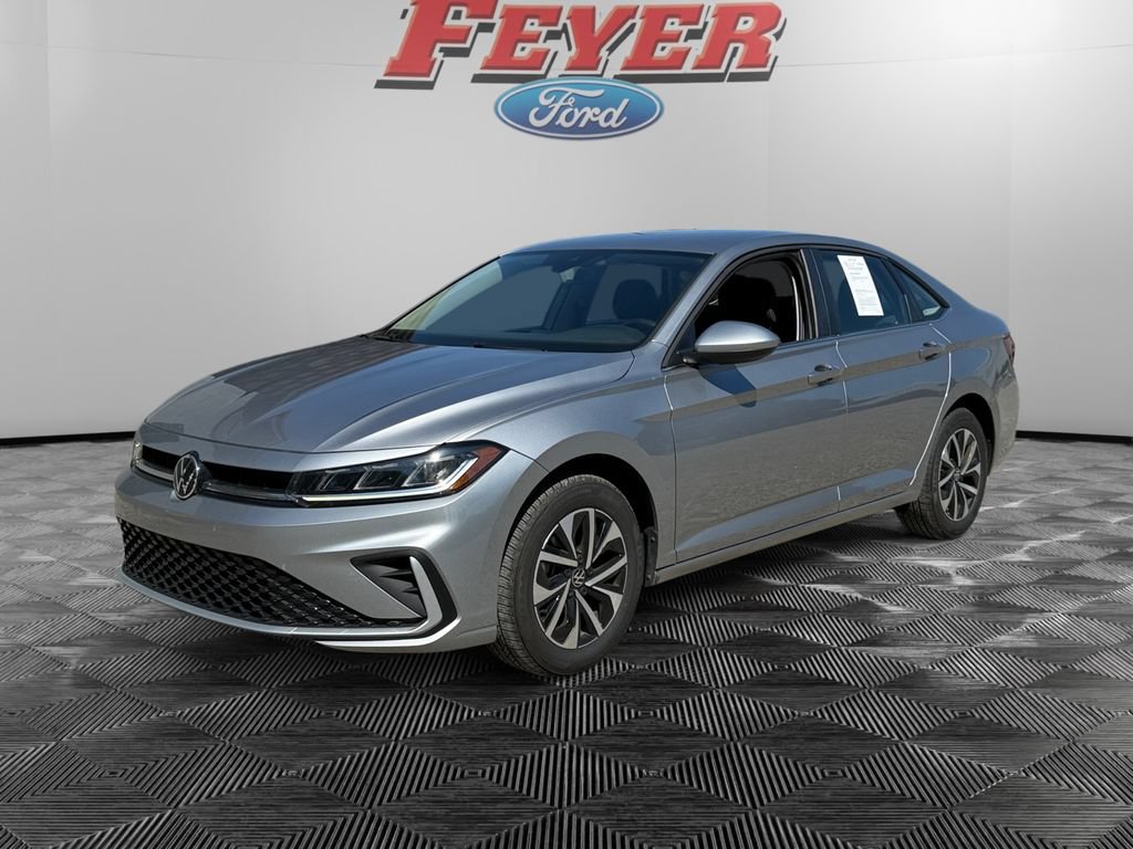 Used 2025 Volkswagen Jetta S FWD image 1