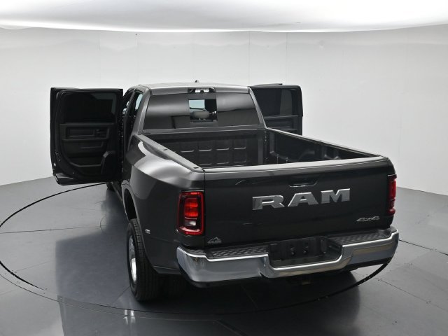 Used 2026 RAM 3500 Tradesman AWD/4WD image 42